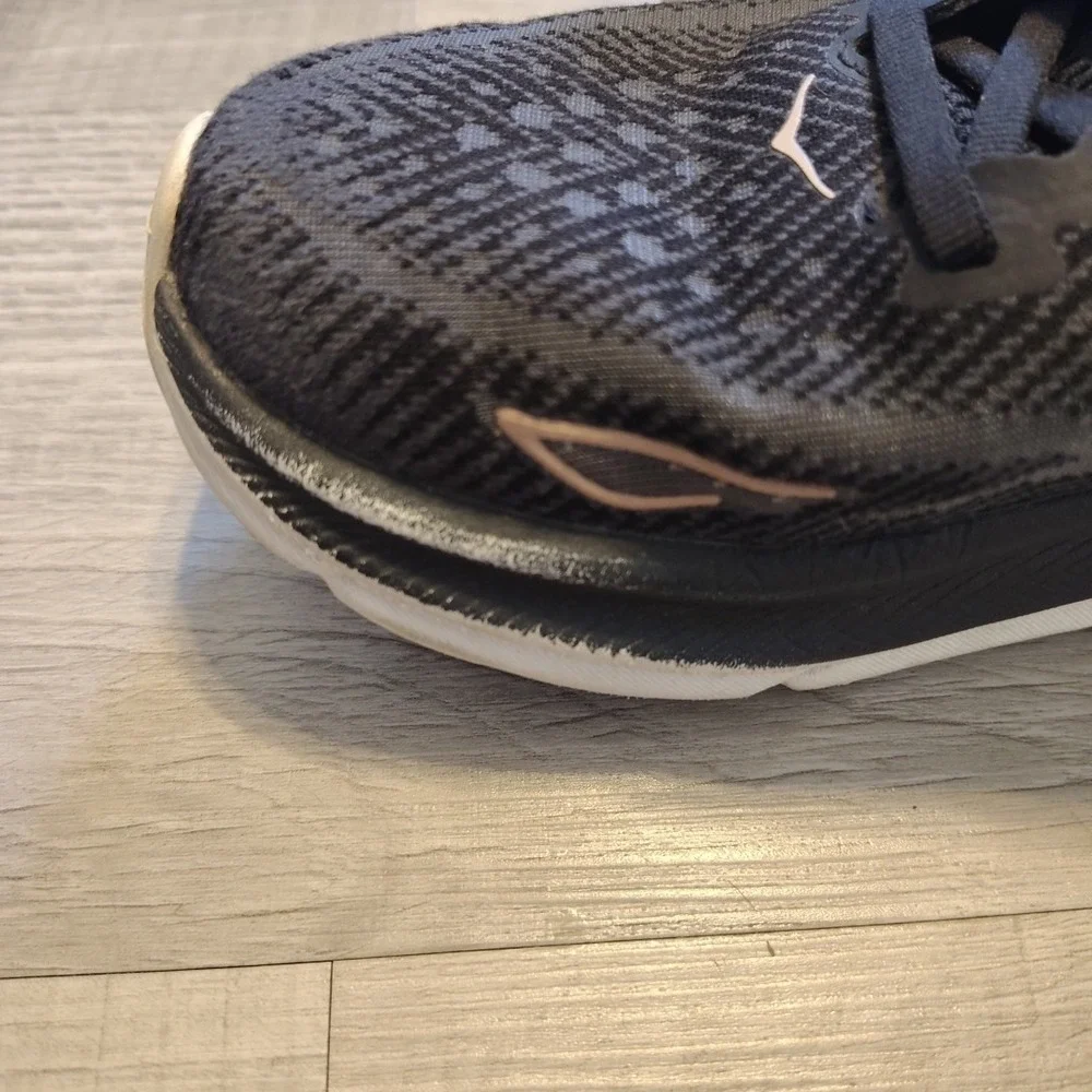 Hoka Clifton 9 Black Rose Gold Running Shoes Womens 8 B 1127896 BCPPR Sneaker